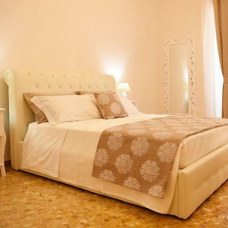 B&B Bonnes Suites Neapel Exterior foto